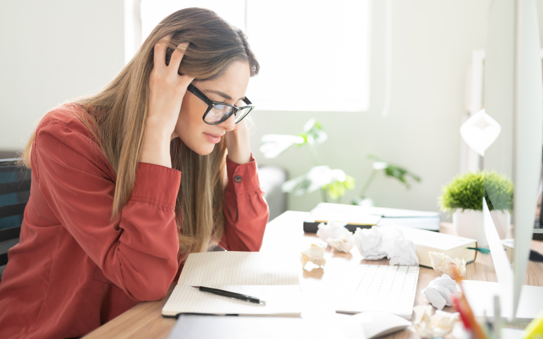 كيف أرتب أفكاري عندما أحس بأني عالقة؟